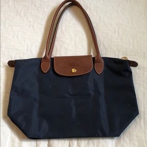 Small navy longchamp bag
